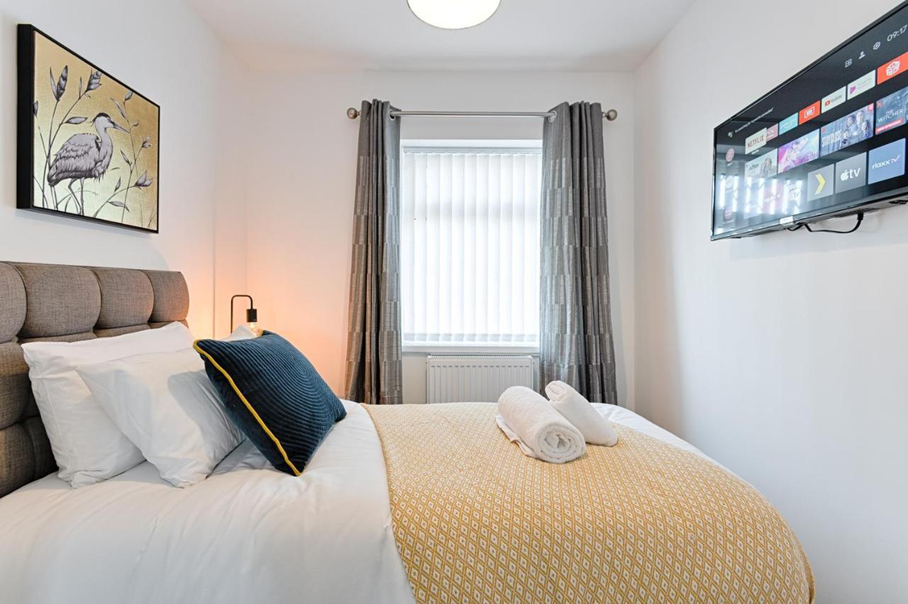 The Glenroy - Tv In Every Bedroom! * Swansea
